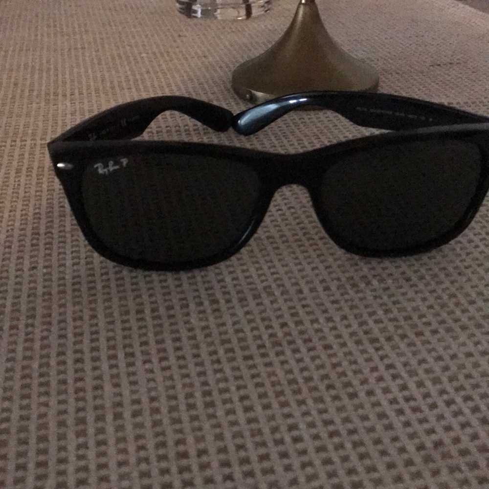 Black ray bans